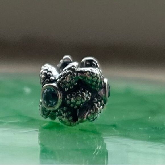 Pandora Sea Star Turquoise Spinel Sterling Silver charm. - Picture 3 of 4